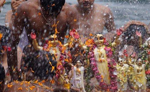 Panihati Utsav Chida Dahi